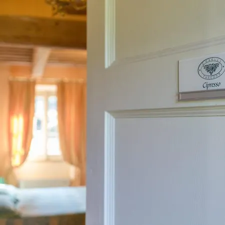 Borgo Benardini Вилла Капаннори